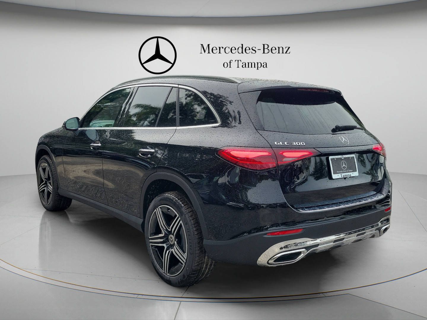New 2027 Mercedes-Benz GLC 300 image 2