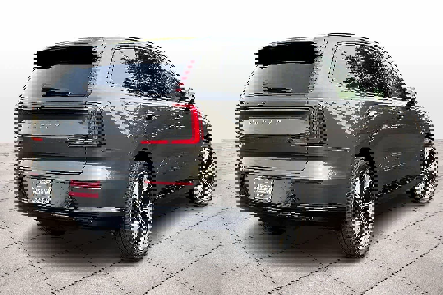 Used 2025 Volvo EX90 Ultra image 16