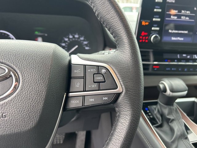 Used 2024 Toyota Sienna XLE image 22