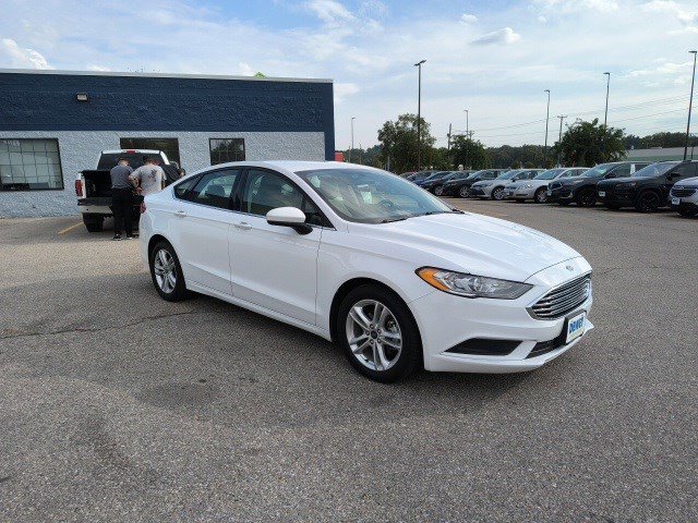 Used 2018 Ford Fusion SE image 7