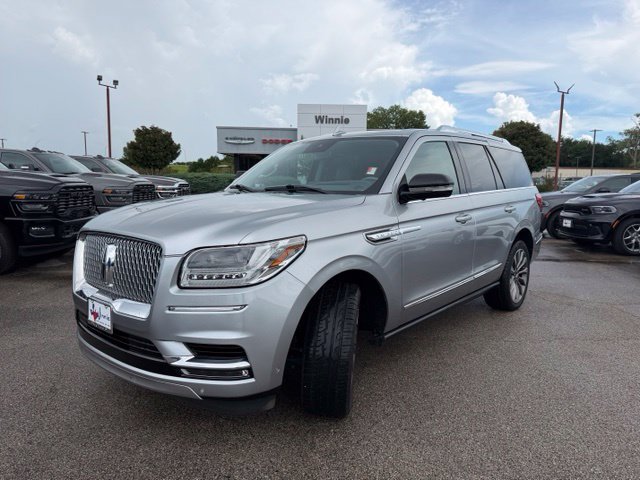 Used 2020 Lincoln Navigator Reserve w/ Equipment Group 201A Reserve RWD image 3