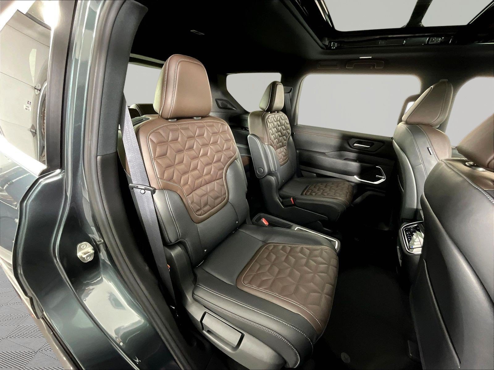 New 2026 Nissan Armada Platinum Reserve w/ Accent Package AWD/4WD image 20