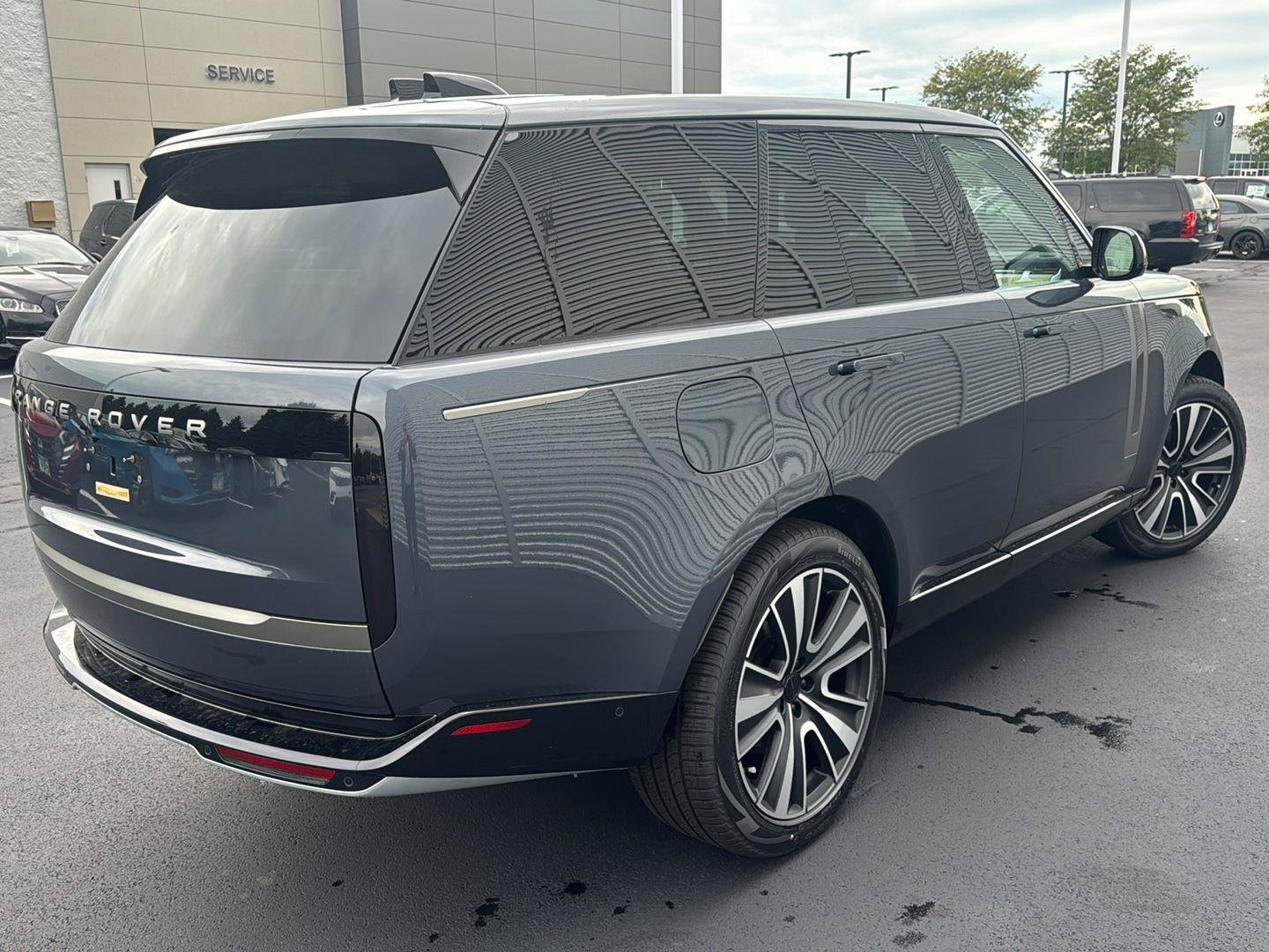 New 2026 Land Rover Range Rover SE AWD/4WD image 5