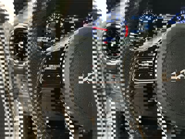 Used 2023 Kia Forte GT-Line image 8