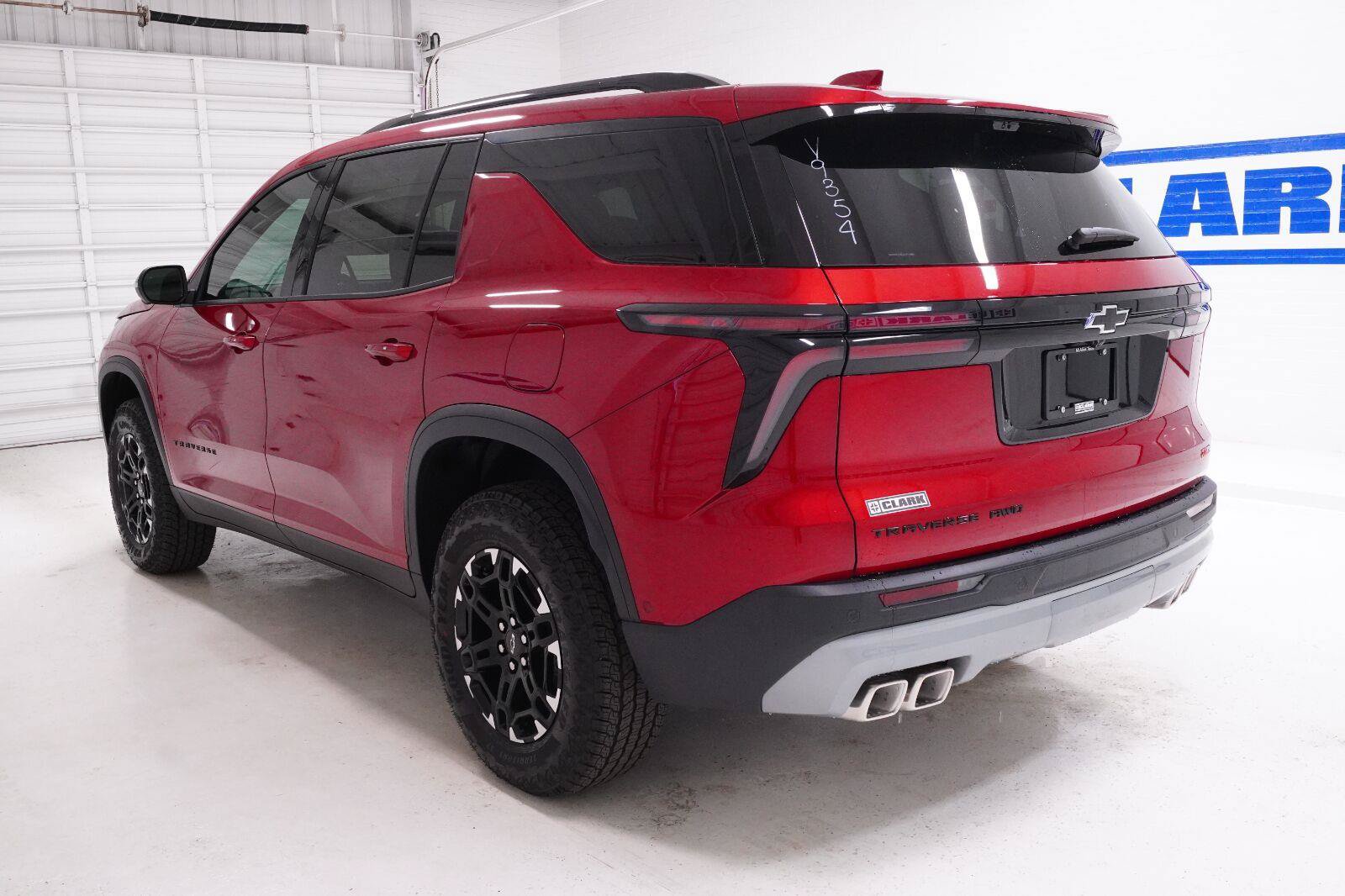 New 2027 Chevrolet Traverse Z71 w/ Enhanced Driving Package AWD/4WD image 40