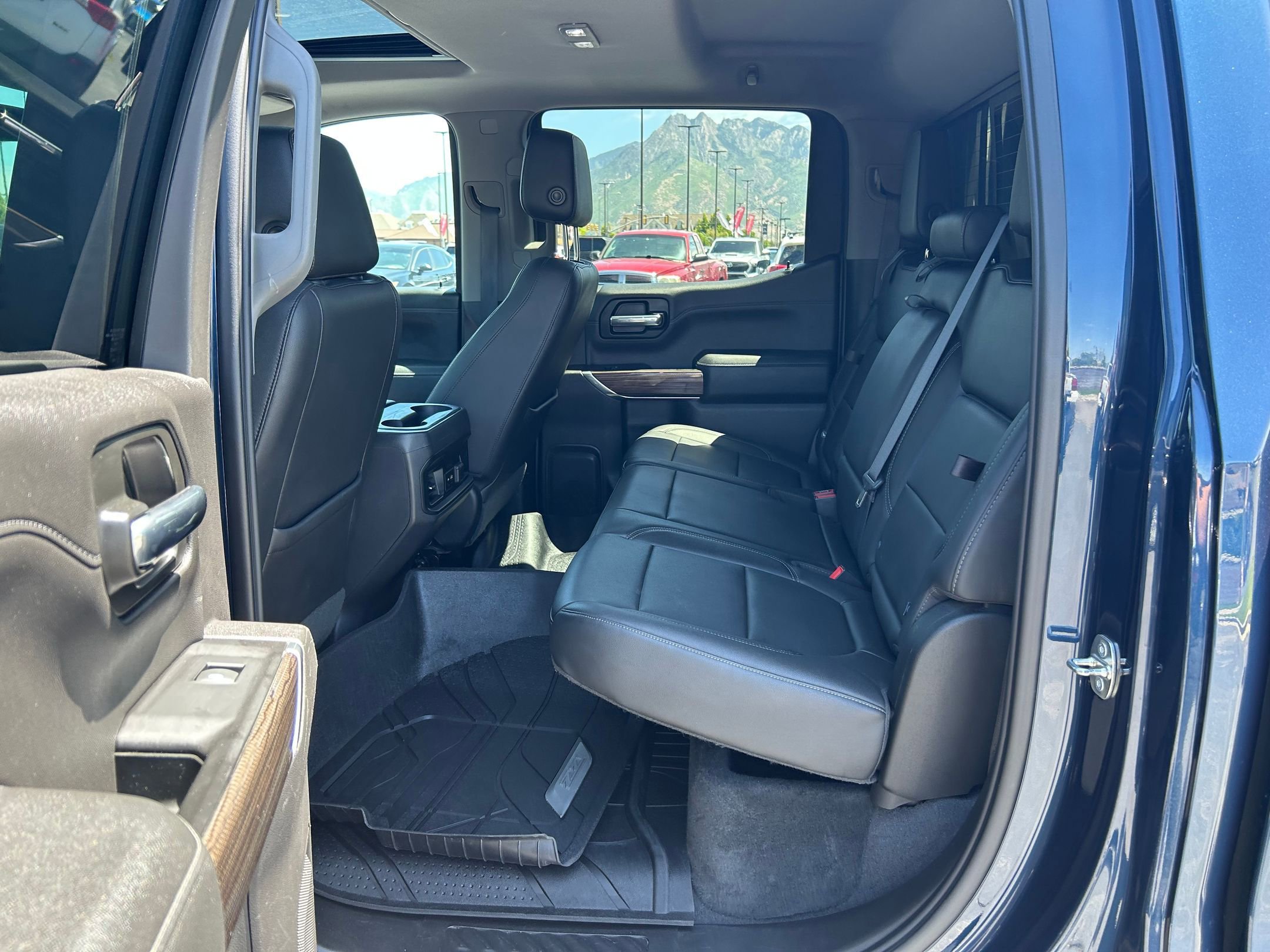 Used 2019 Chevrolet Silverado 1500 LT Trail Boss AWD/4WD image 24