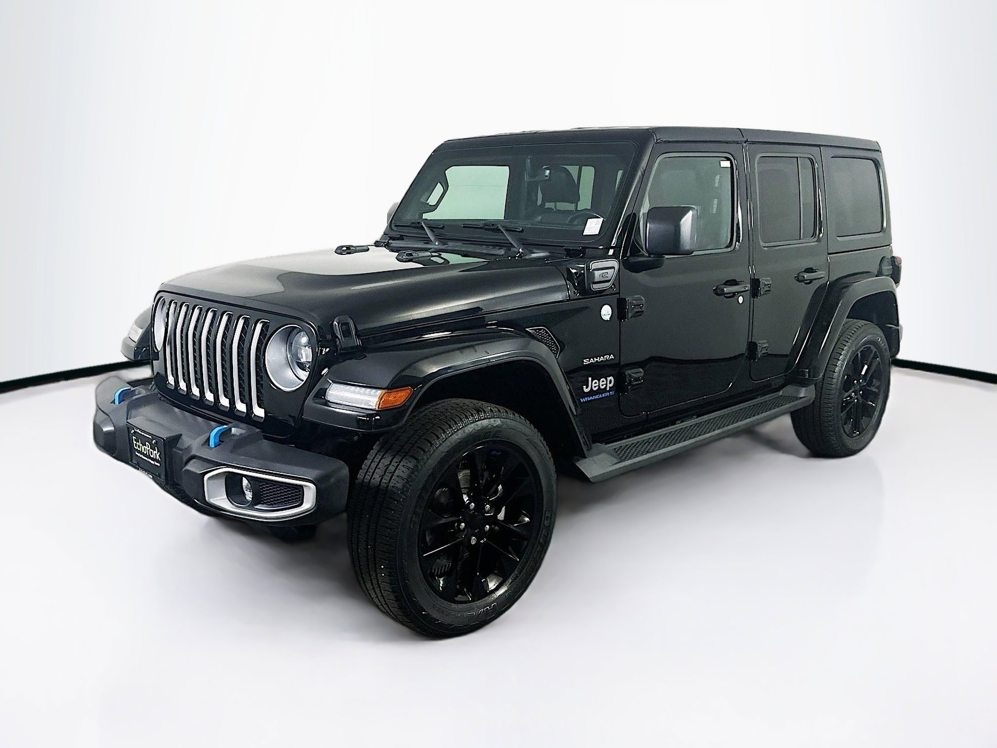 Used 2023 Jeep Wrangler Sahara w/ Cold Weather Group image 3