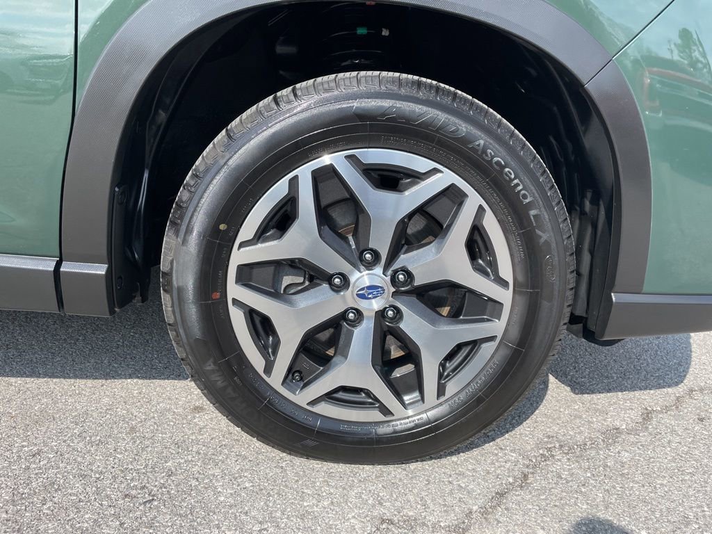 Used 2024 Subaru Forester Premium image 53