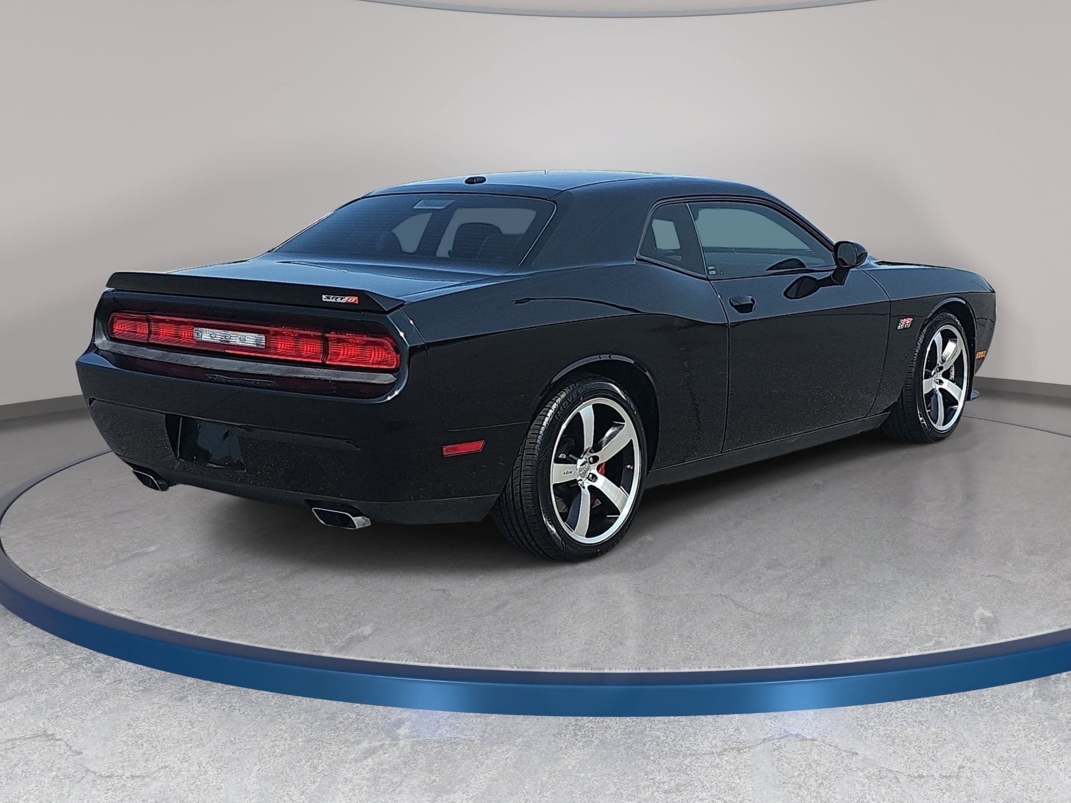 Used 2012 Dodge Challenger SRT8 w/ Premium Sound Group RWD image 5