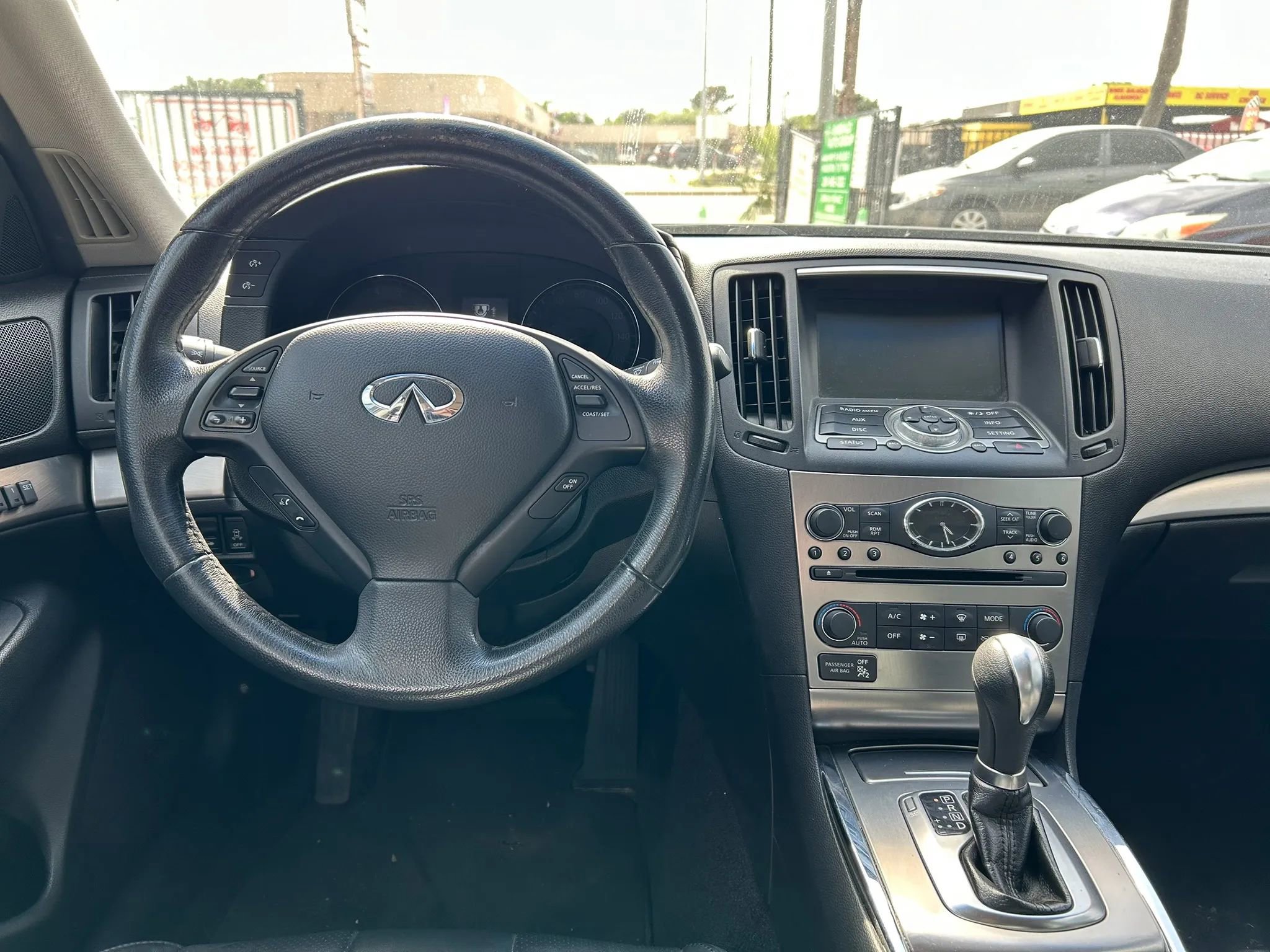 Used 2012 INFINITI G37 Journey w/ Premium Pkg image 18