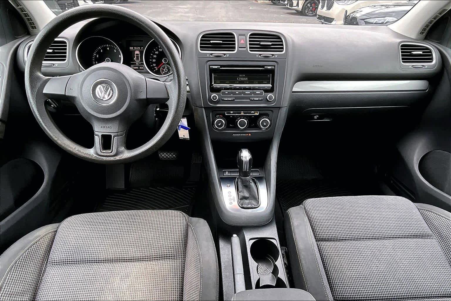 Used 2012 Volkswagen Golf 4-Door FWD image 16