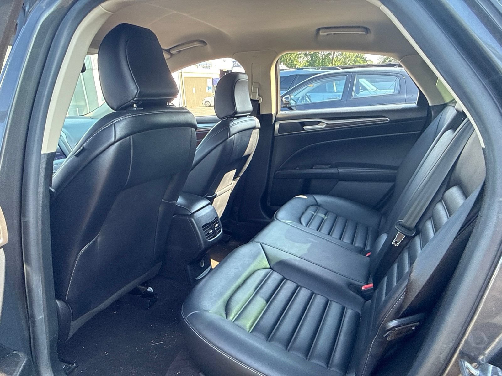 Used 2020 Ford Fusion SEL FWD image 5