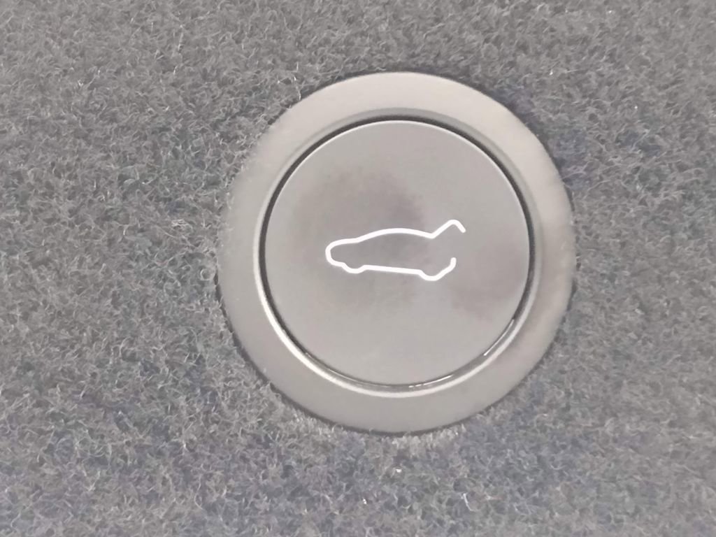 Used 2024 Tesla Model 3 Performance image 15