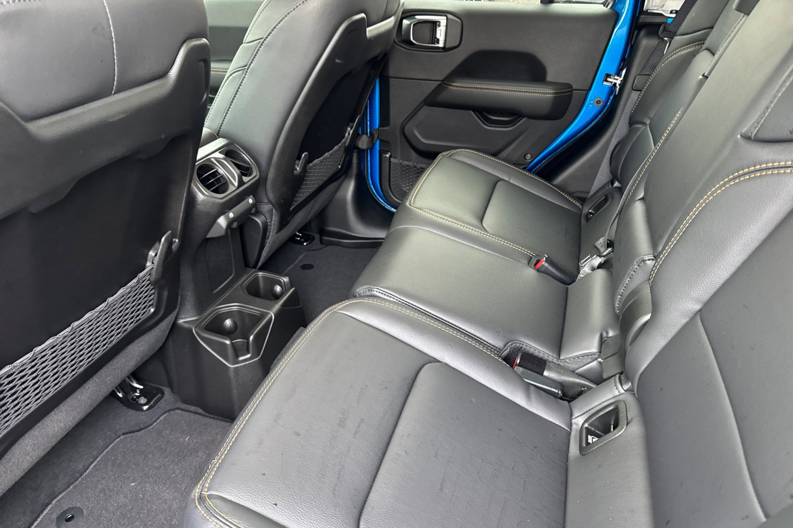 New 2025 Jeep Gladiator High Tide image 10