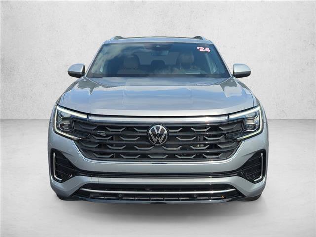 Used 2024 Volkswagen Atlas Cross Sport SEL R-Line AWD/4WD image 2
