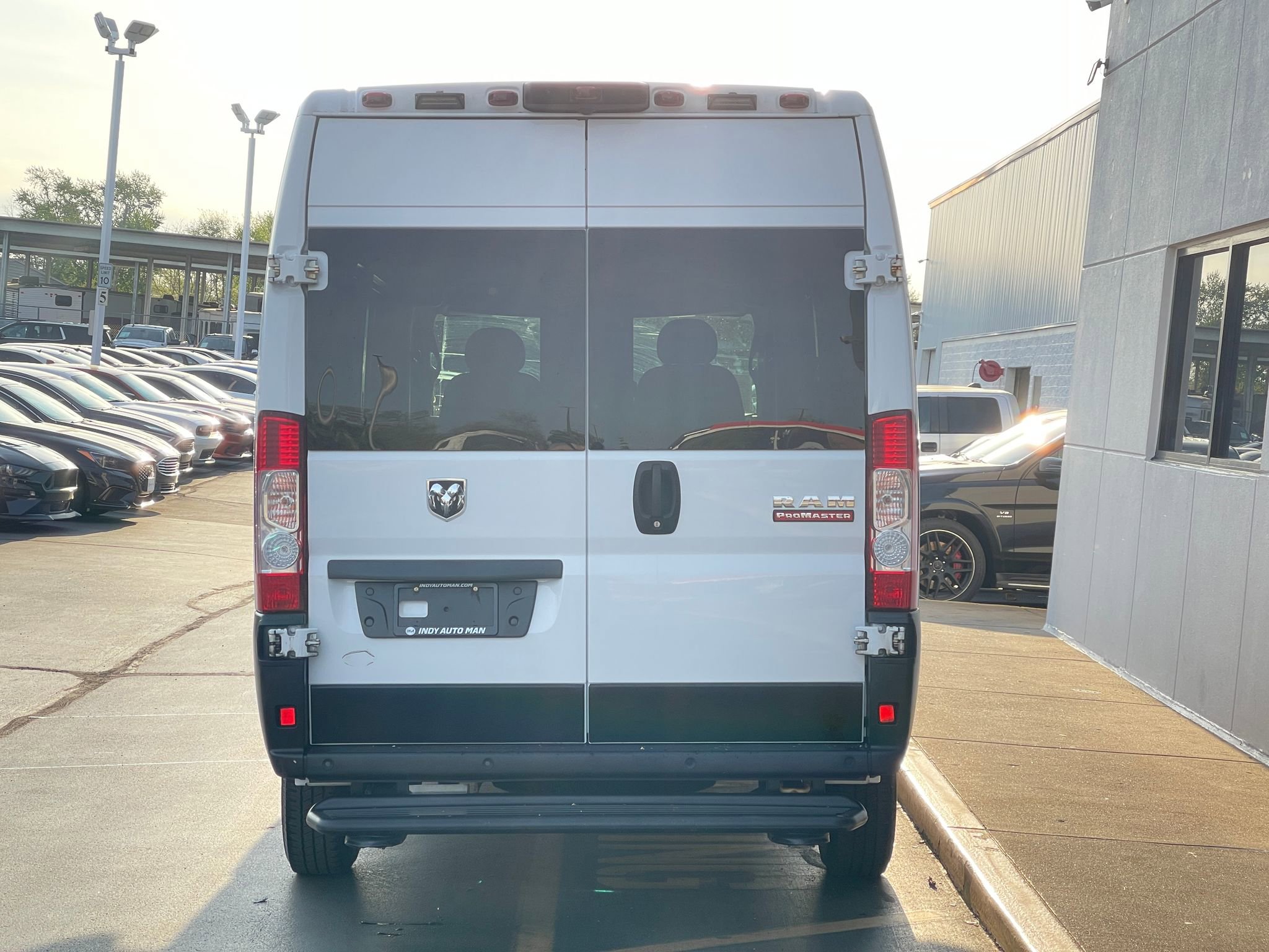 Used 2020 RAM ProMaster 2500 w/ Premium Appearance Group FWD image 4