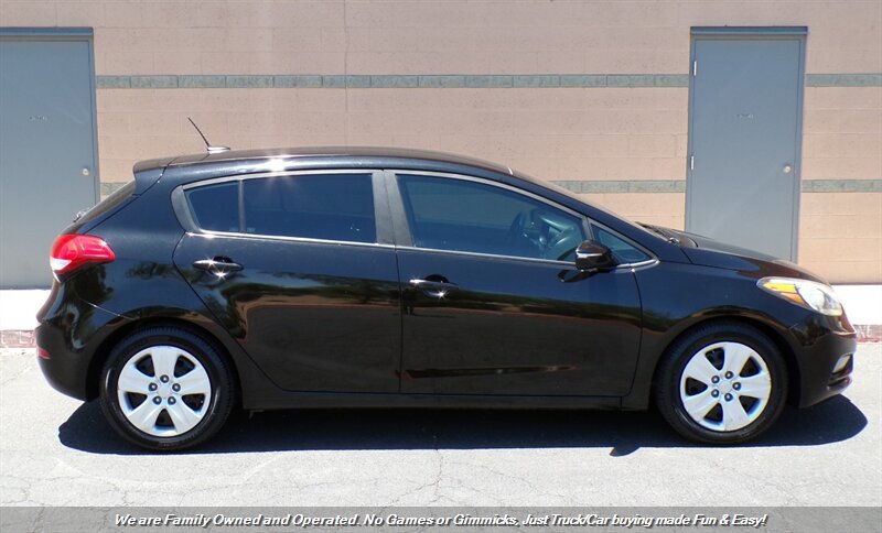Used 2016 Kia Forte LX FWD image 8