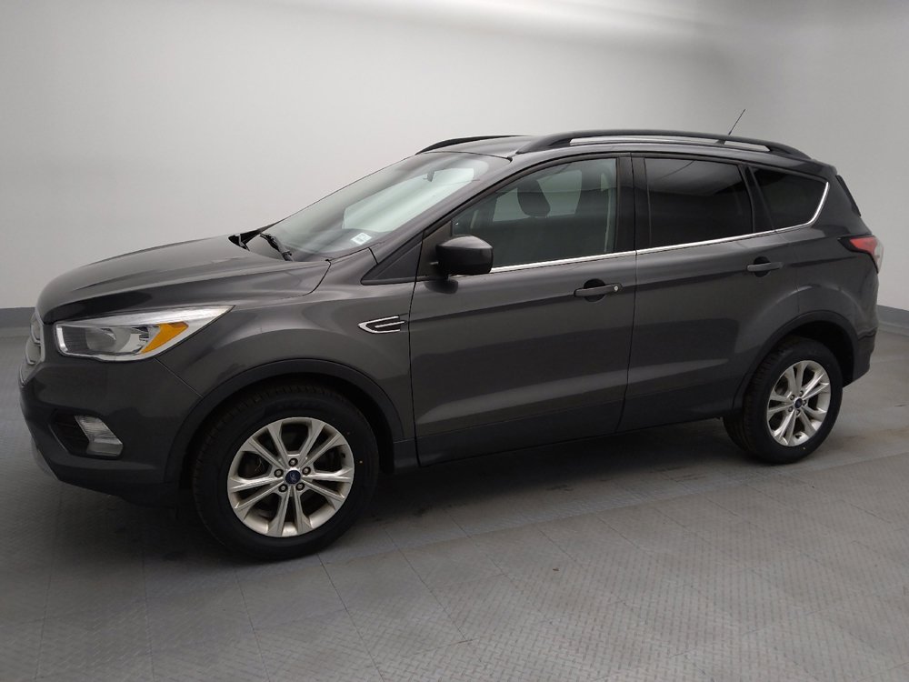 Used 2018 Ford Escape SE w/ SE Sync 3 Package image 2