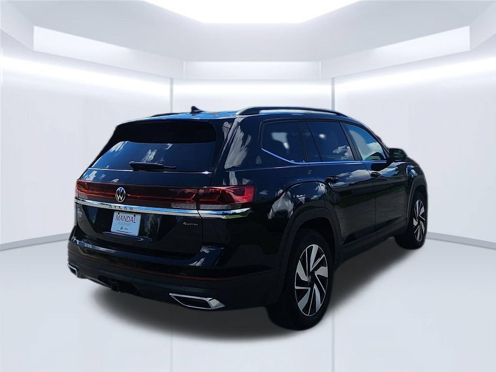 Used 2025 Volkswagen Atlas SE AWD/4WD image 5