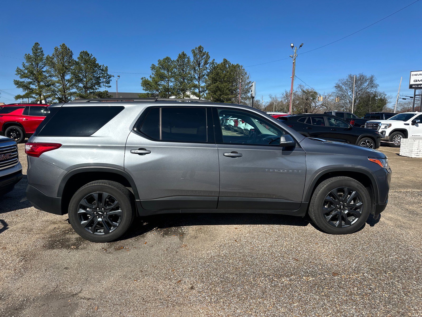 Used 2021 Chevrolet Traverse RS image 6