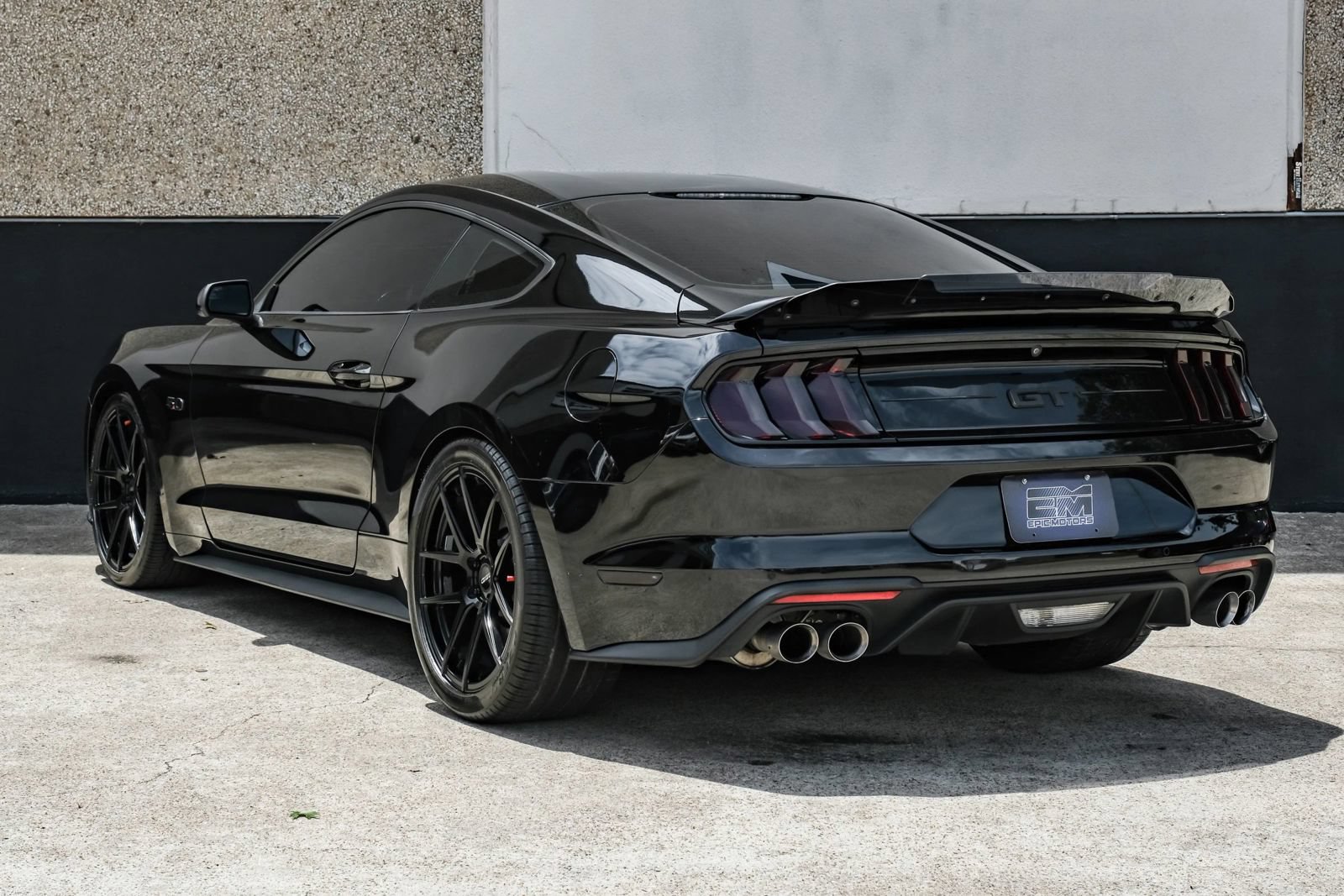 Used 2018 Ford Mustang GT RWD image 11