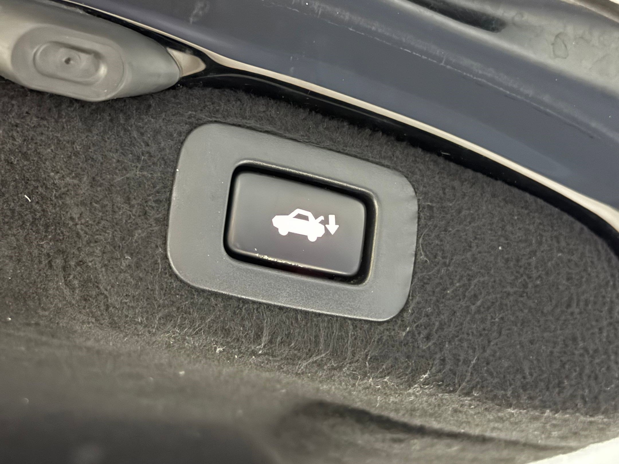 Used 2014 Lexus LS 460 AWD w/ Comfort Package image 46