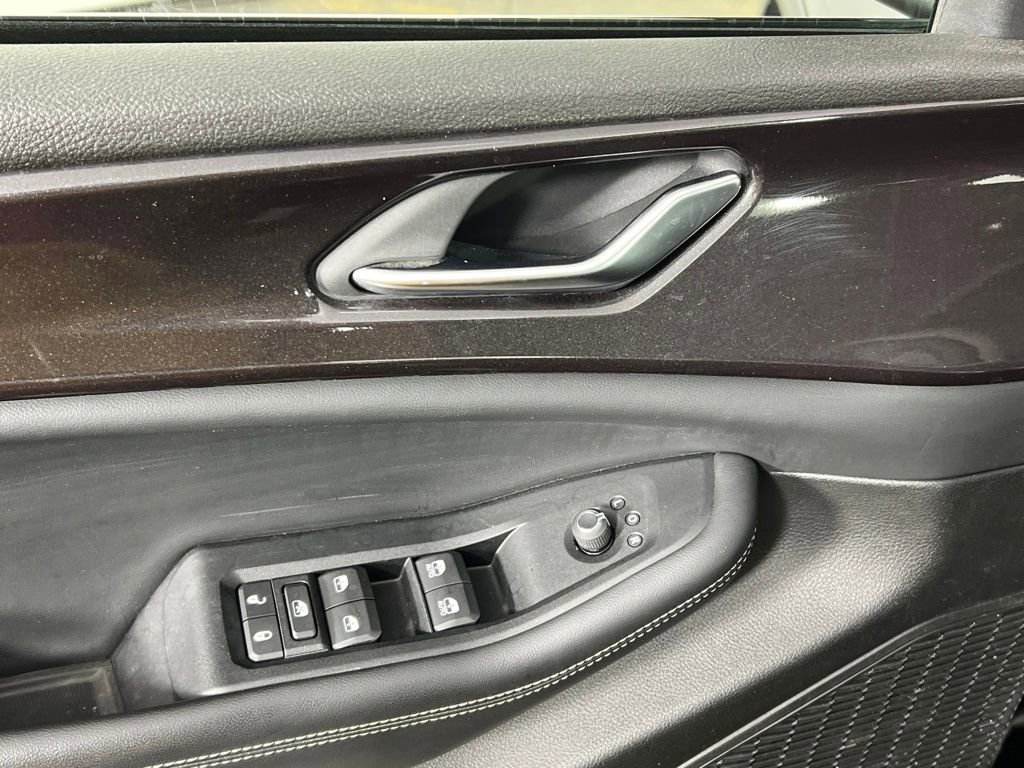 Used 2023 Jeep Grand Cherokee Laredo image 22