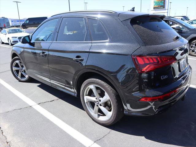 Used 2020 Audi Q5 2.0T Titanium Premium Plus w/ Premium Plus Package AWD/4WD image 2