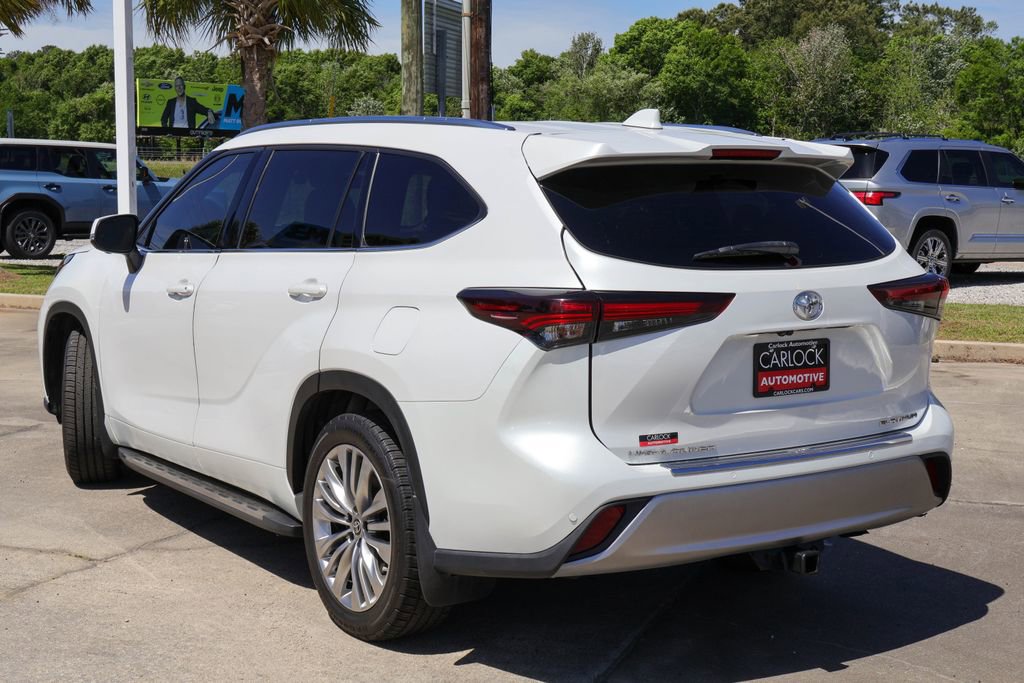 Used 2024 Toyota Highlander Platinum image 26
