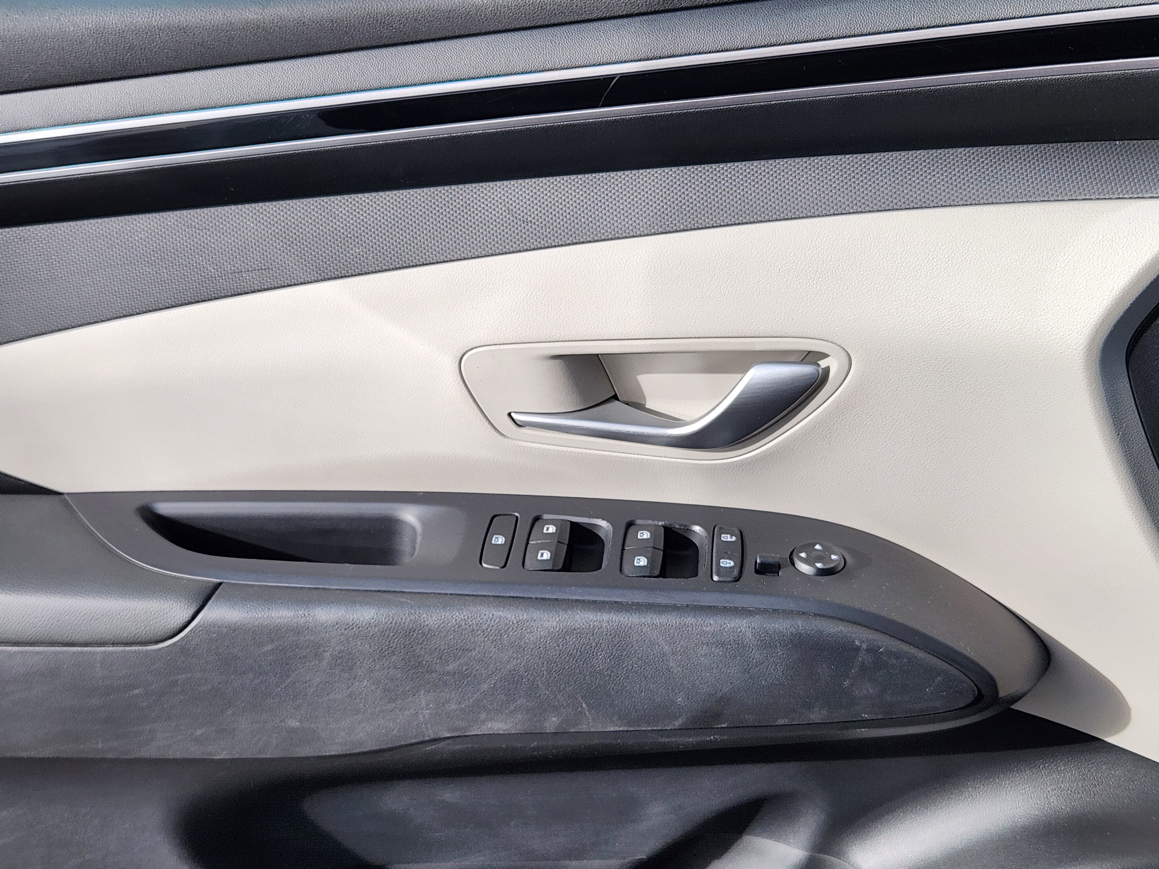 Certified 2022 Hyundai Tucson SEL w/ Cargo Package image 7