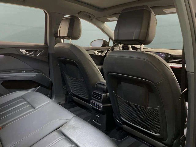Used 2024 Audi Q4 e-tron Premium Plus w/ Premium Plus image 69