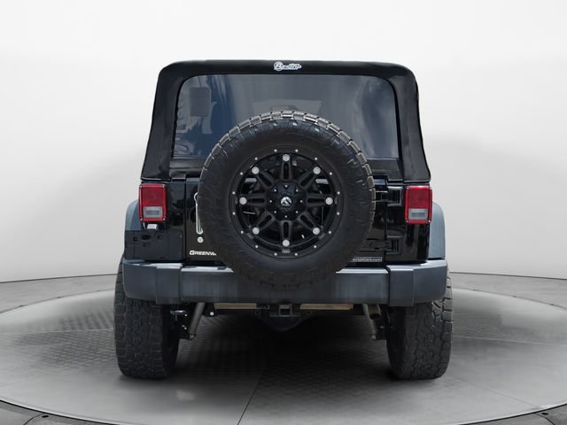 Used 2015 Jeep Wrangler Rubicon w/ Power Convenience Group AWD/4WD image 4
