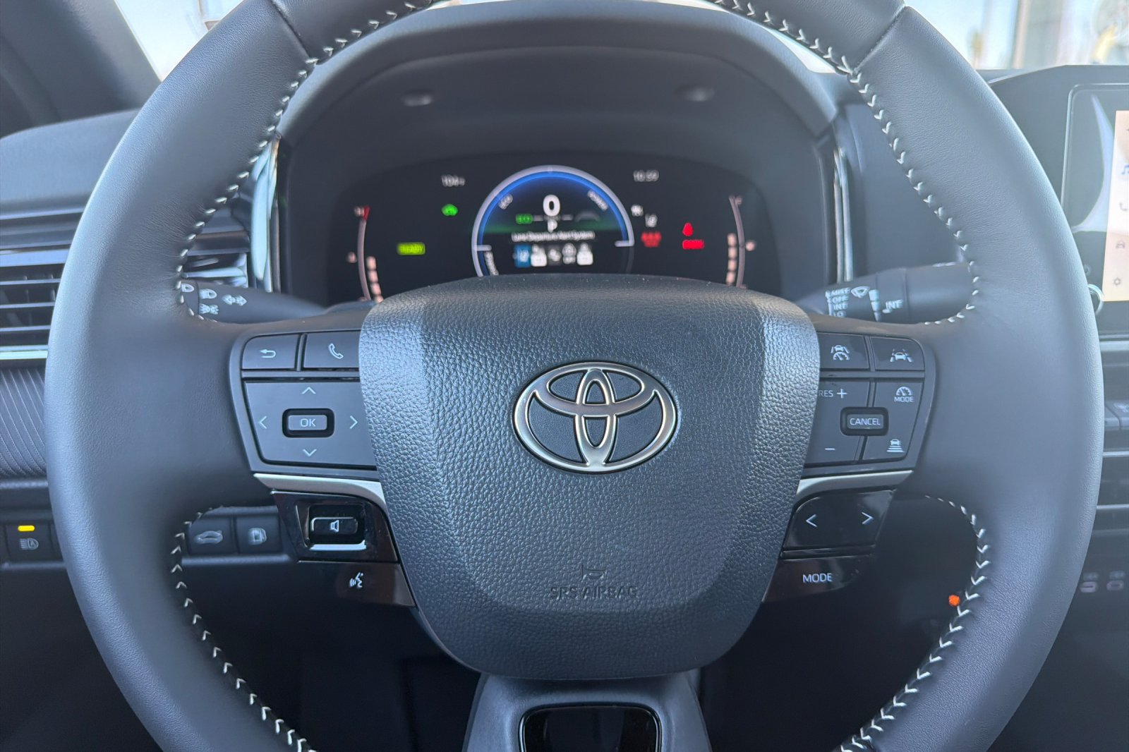 Used 2026 Toyota Camry SE FWD image 28