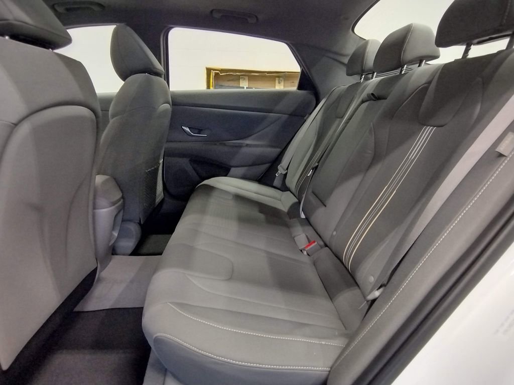 New 2026 Hyundai Elantra SEL Sport FWD image 29