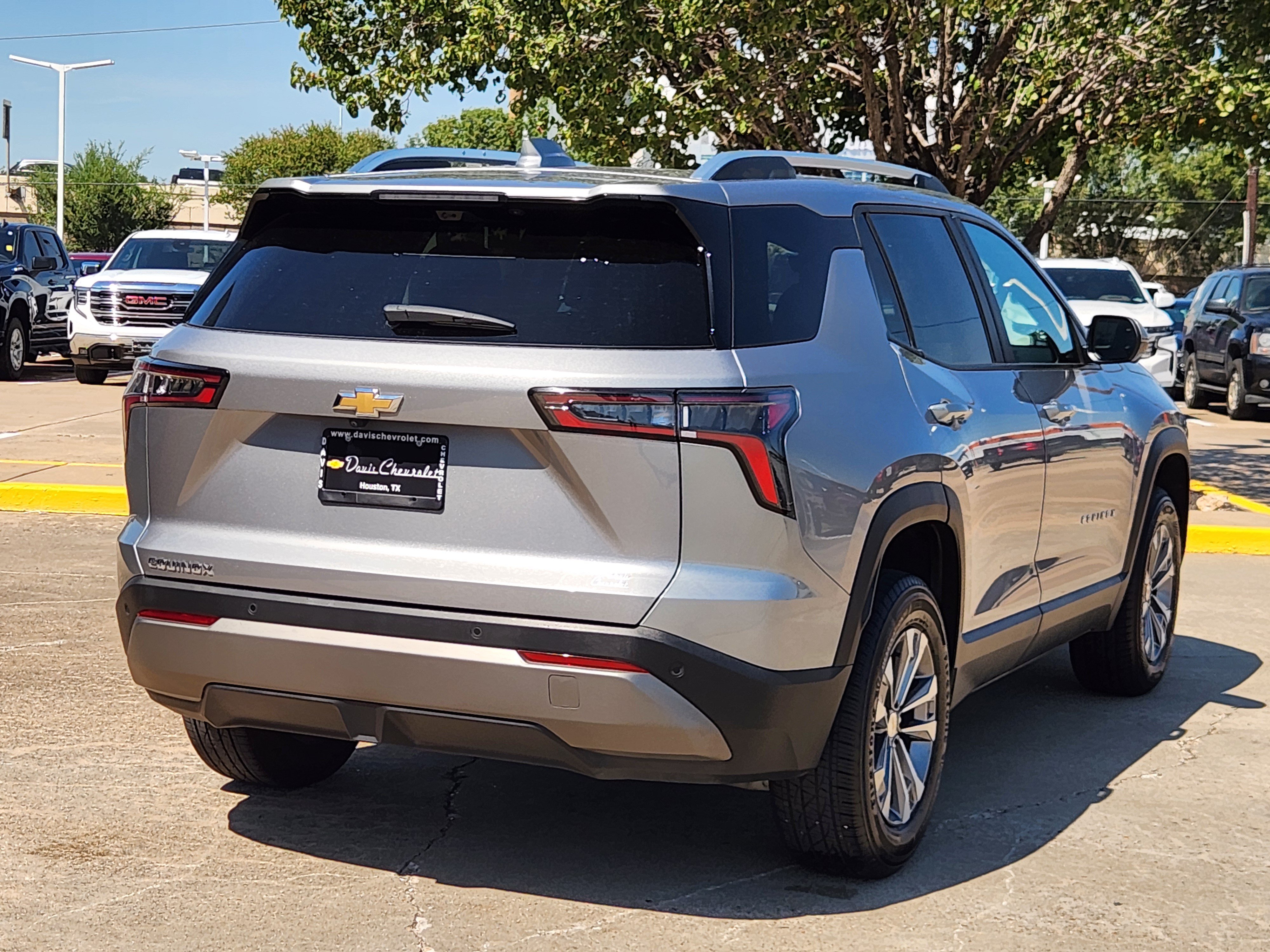 Certified 2025 Chevrolet Equinox LT w/ Convenience Package II FWD image 8