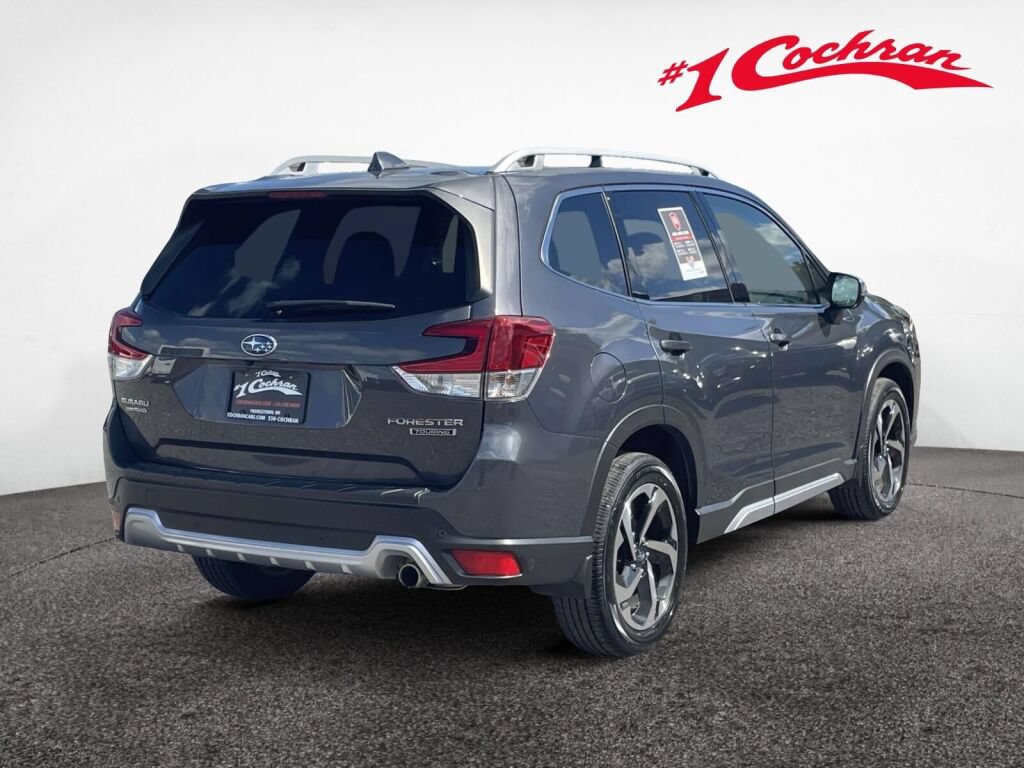 Used 2023 Subaru Forester Touring AWD/4WD image 7