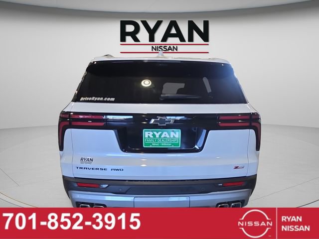 Used 2024 Chevrolet Traverse Z71 w/ Enhanced Driving Package image 16