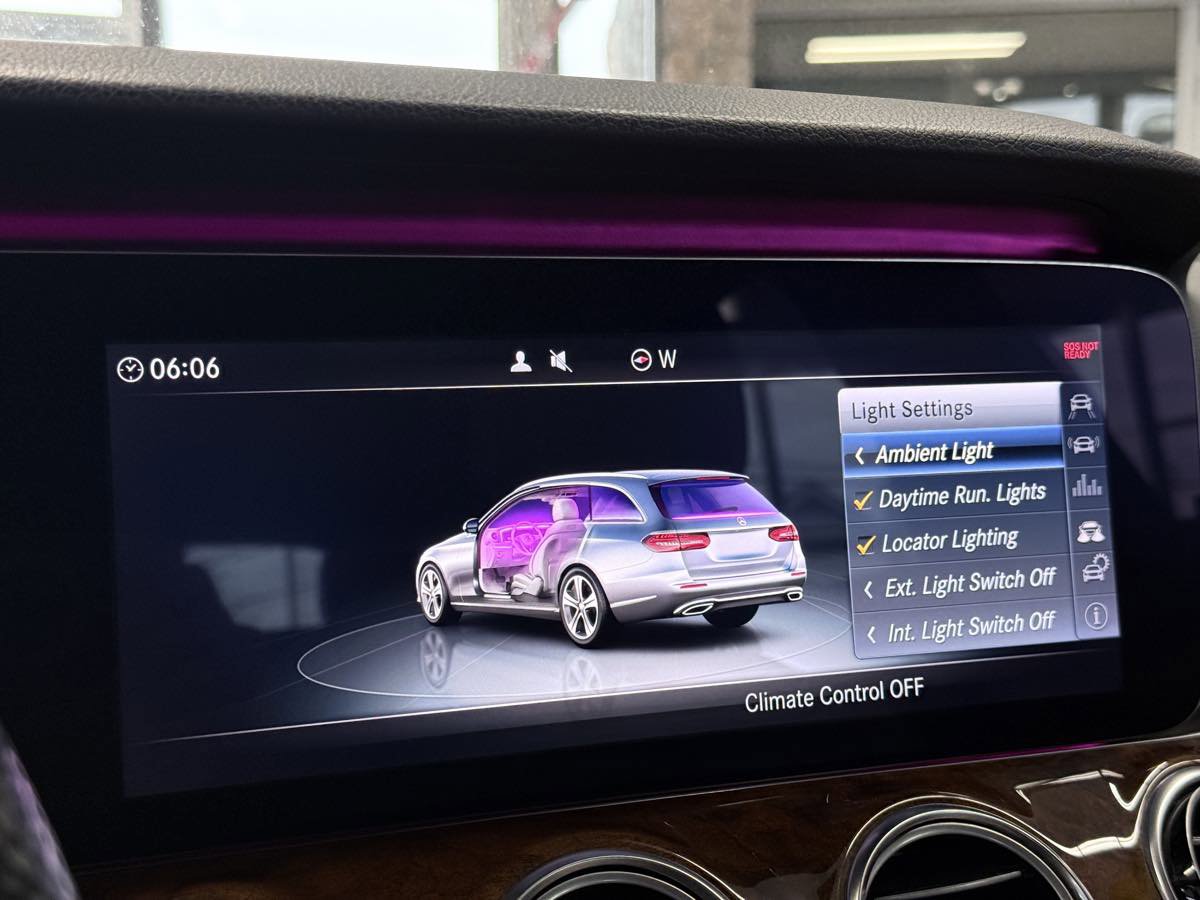 Used 2018 Mercedes-Benz E 400 4MATIC Wagon image 59