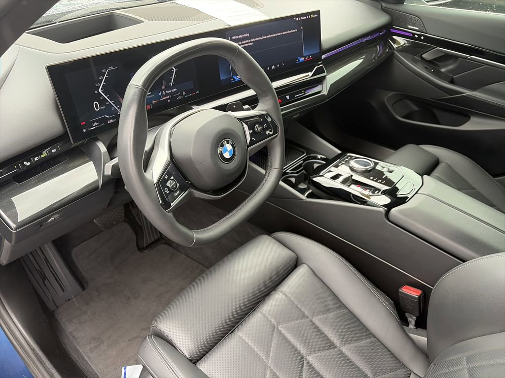 Used 2024 BMW 530i RWD image 11