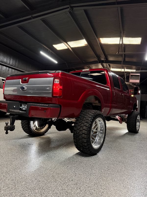 Used 2016 Ford F250 Platinum w/ FX4 Off-Road Package AWD/4WD image 5