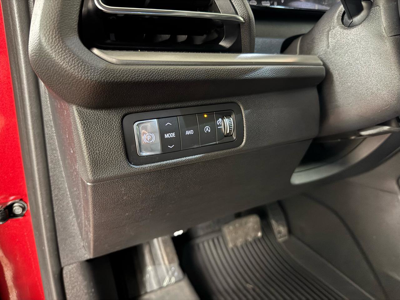 Used 2026 Chevrolet Traverse LT w/ Driver Confidence Package image 17