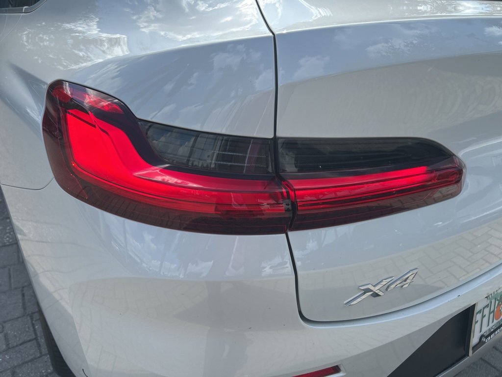 Certified 2023 BMW X4 xDrive30i w/ Premium Package image 14