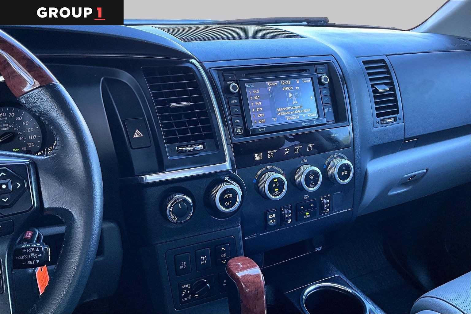 Certified 2019 Toyota Sequoia Platinum AWD/4WD image 7