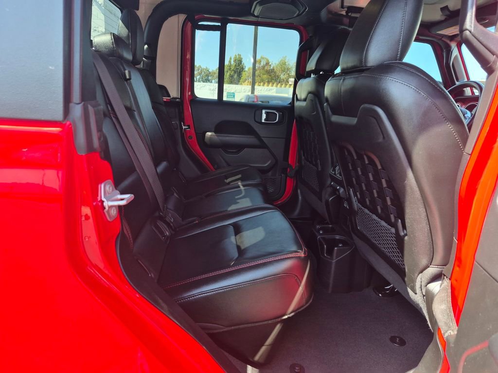 Used 2022 Jeep Gladiator Rubicon w/ LED Lighting Group AWD/4WD image 28