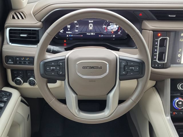 Used 2024 GMC Yukon XL Denali AWD/4WD image 12