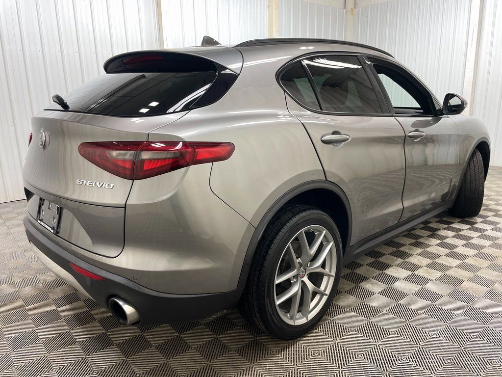 Used 2018 Alfa Romeo Stelvio Ti Sport AWD/4WD image 20