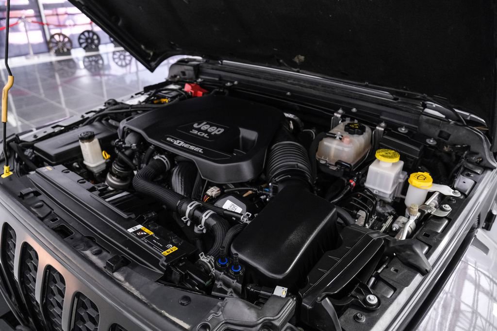 Used 2023 Jeep Gladiator Willys image 55