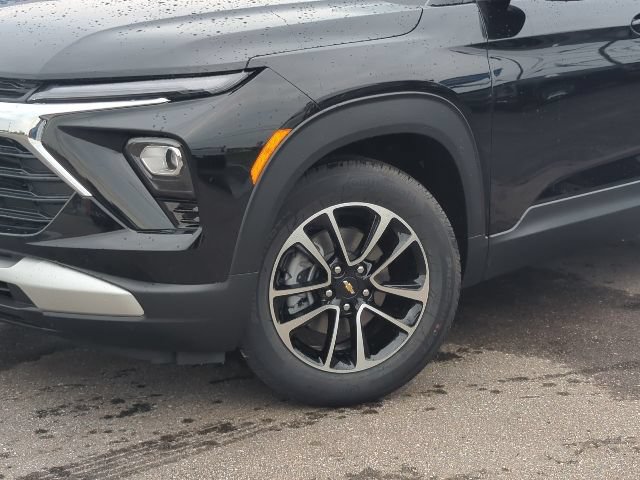 New 2026 Chevrolet TrailBlazer LT w/ LT Cold Weather Package FWD image 2