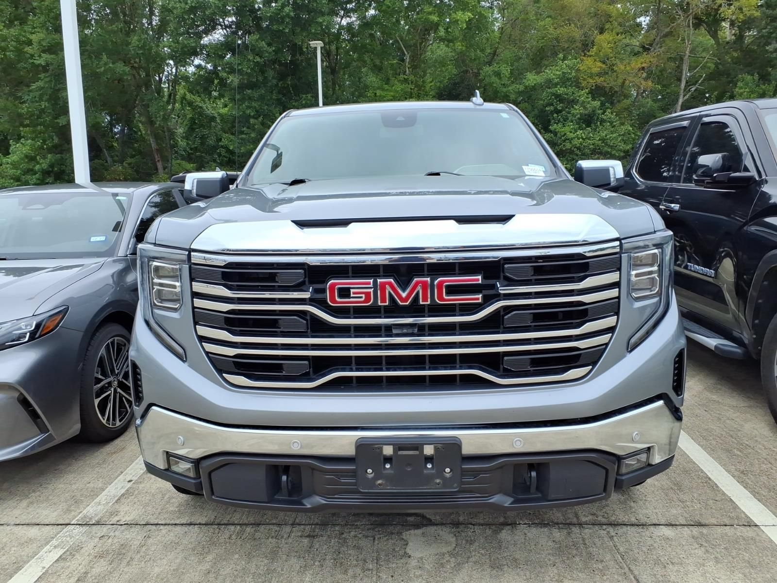 Used 2024 GMC Sierra 1500 SLT RWD image 3