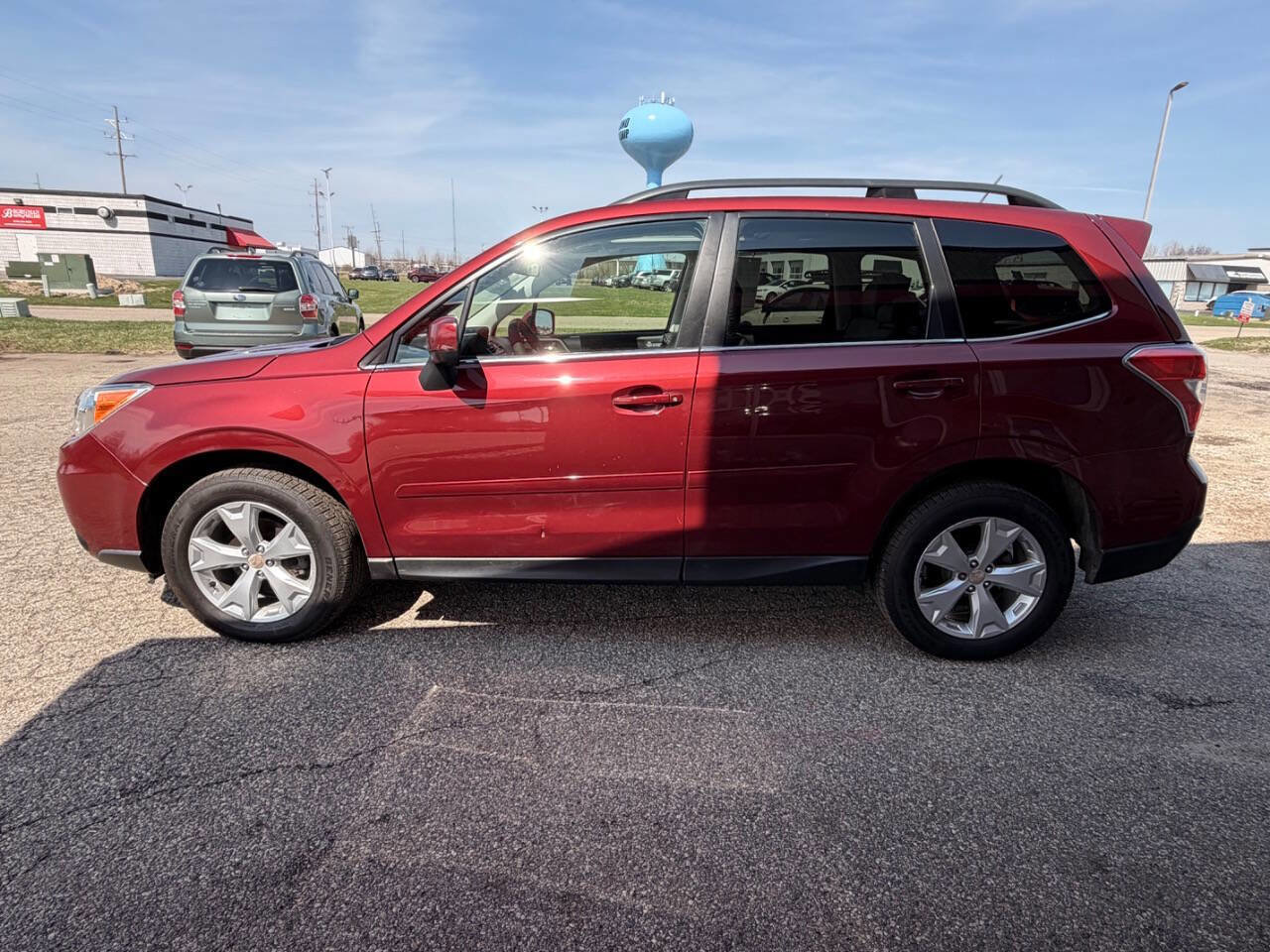 Used 2015 Subaru Forester 2.5i Limited AWD/4WD image 7